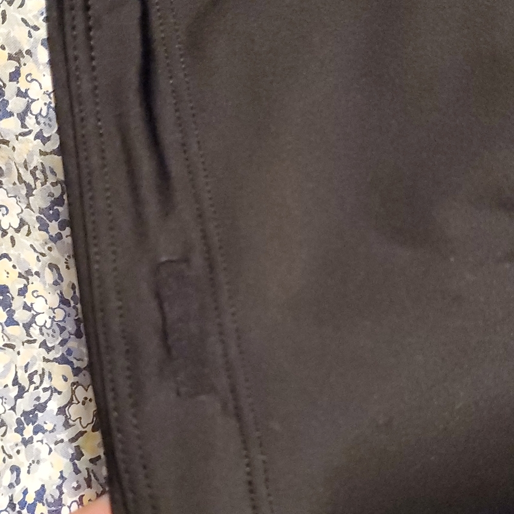 Athleta Black Crop pants Woman's Size 1X - Picture 8 of 10